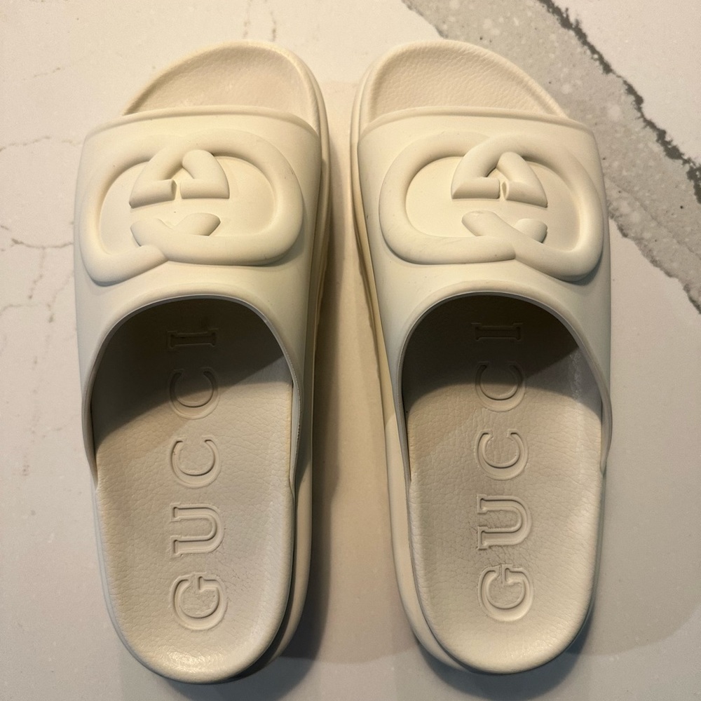 Fabulous Gucci Interlocking G Platform Slide, Off… - image 5